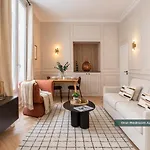Poeticstay - Opera
