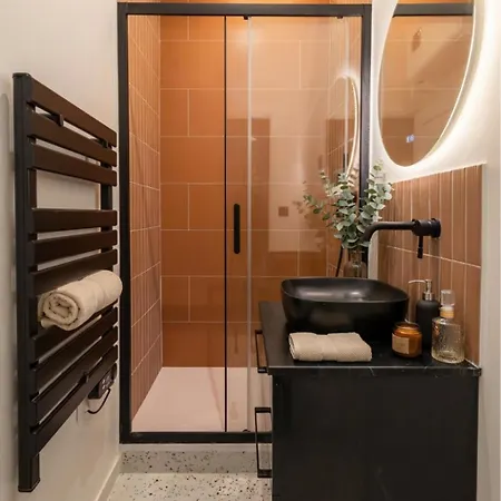 Poeticstay - Opera - Hanovre Apartment *
