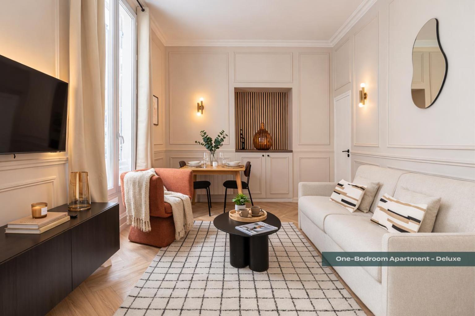 Poeticstay - Opera Apartment