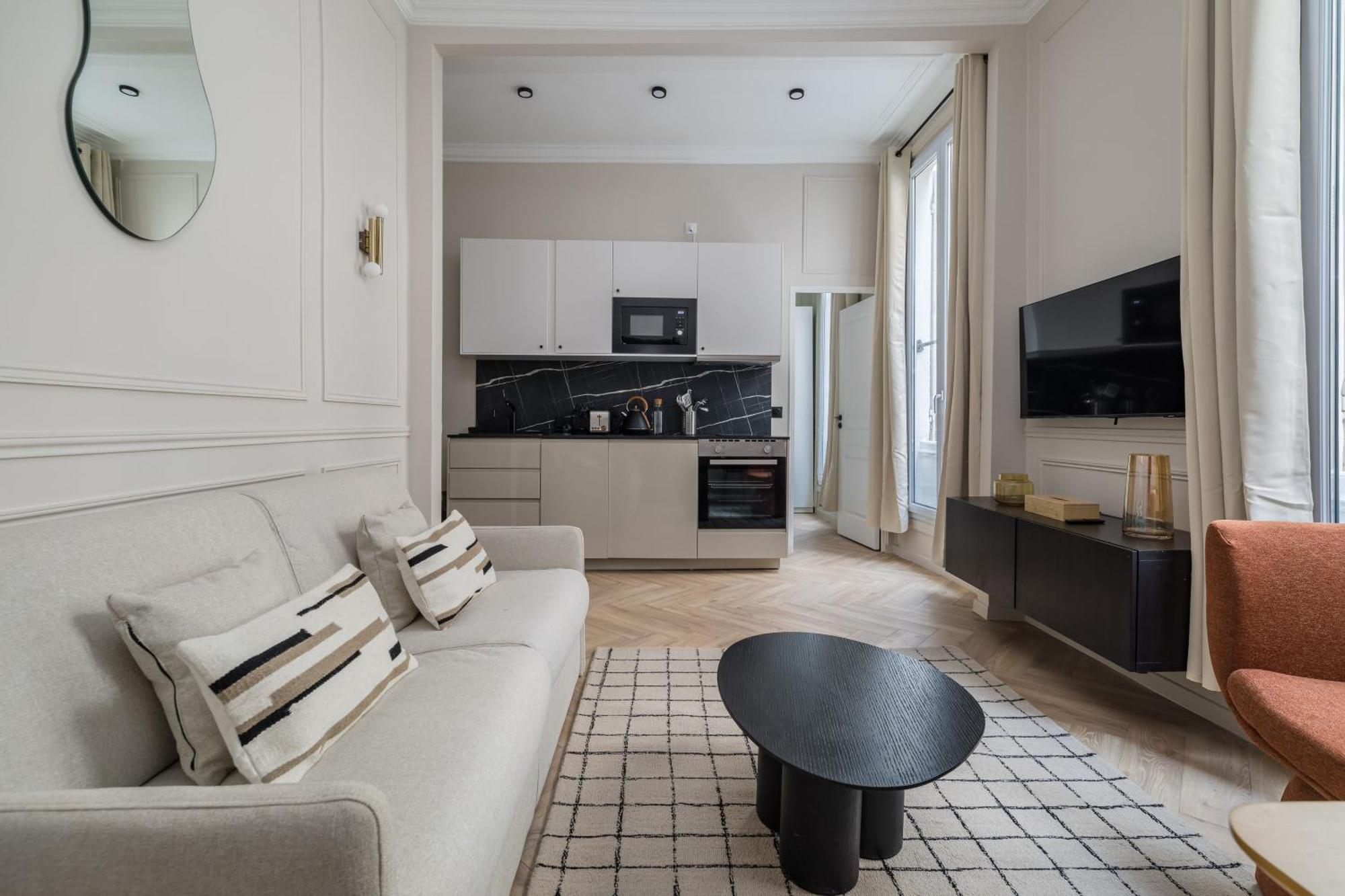 Poeticstay - Opera * Parigi